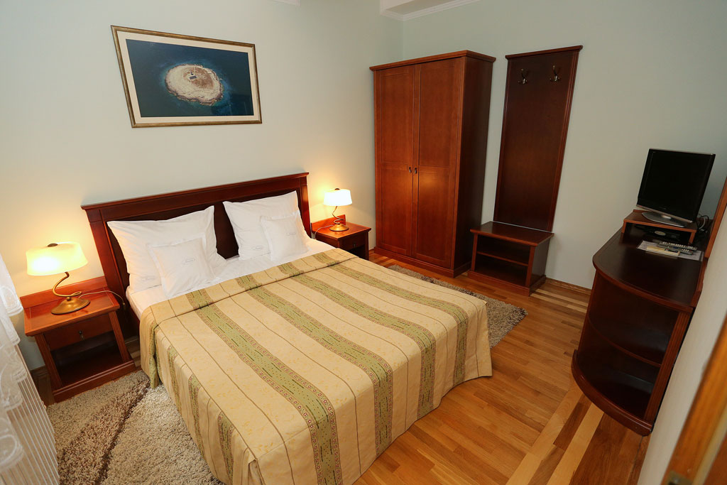 One-Bedroom Apartment with Balcony and Sea View