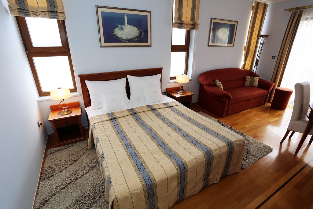 Studio Apartment with Sea View